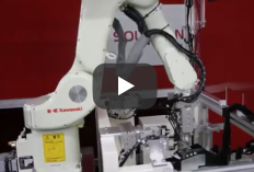 協働ロボット用 3DビジョンのSOLOMON（ソロモン）｜フットウェア＆繊維 世界初の自動靴ひも通しマシン