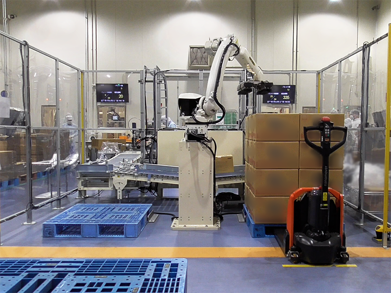 【導入インタビュー】梱包工程の検査・パレタイズ作業をロボット化|フライスター株式会社 様1